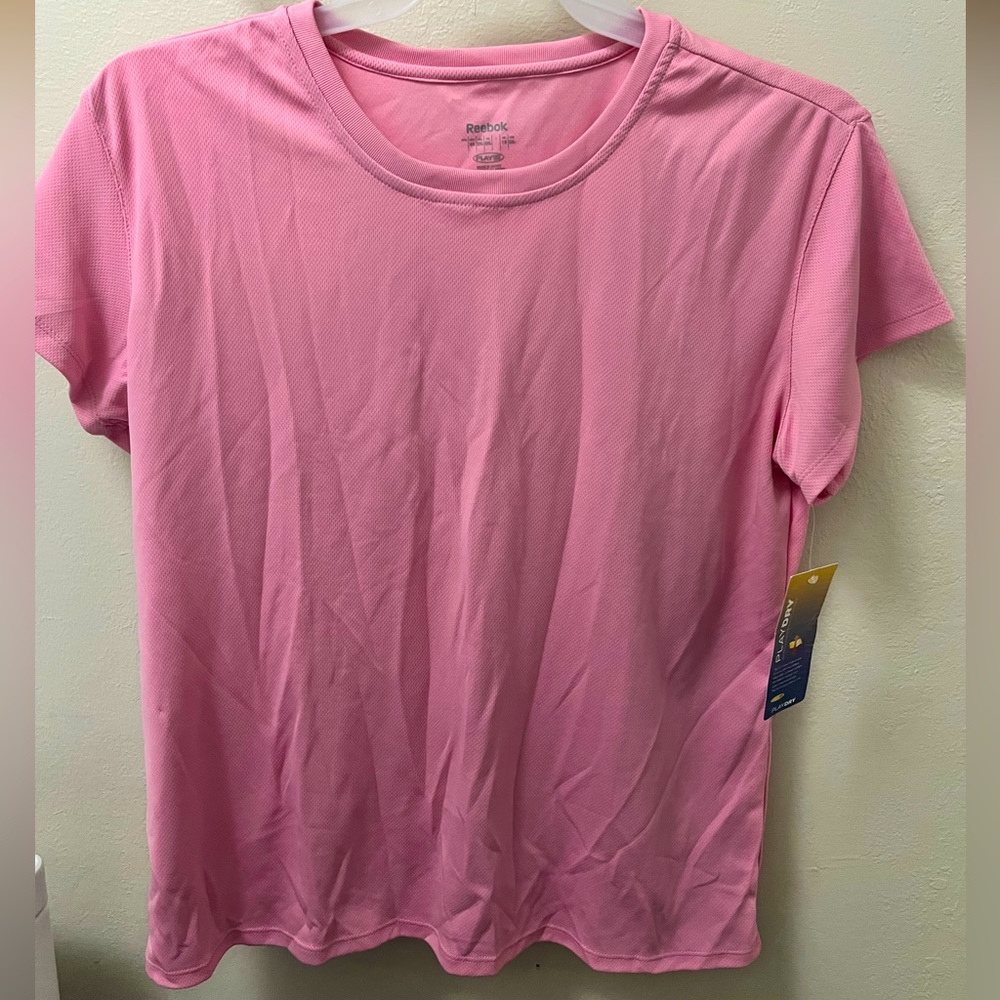 NWT Reebok “Play Dry” Athletic Fit Pink Moisture Wicking Shirt Size: 2X